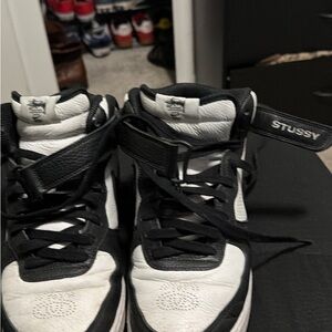 Nike Black and White Men's High-Top Sneakers